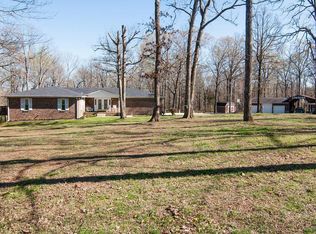 1551 Myatt Loop Rd, Burns, TN 37029