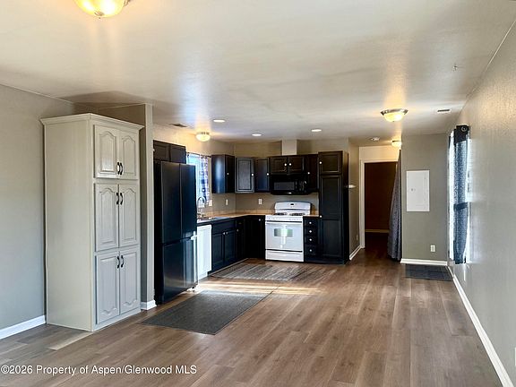 5th image of 104 Mahogany Cir
