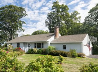 8 Wavecrest Dr, York, ME 03909