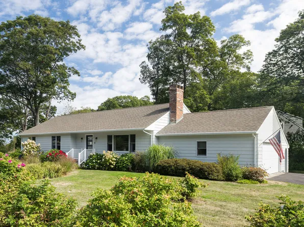 8 Wavecrest Drive, York, ME 03909