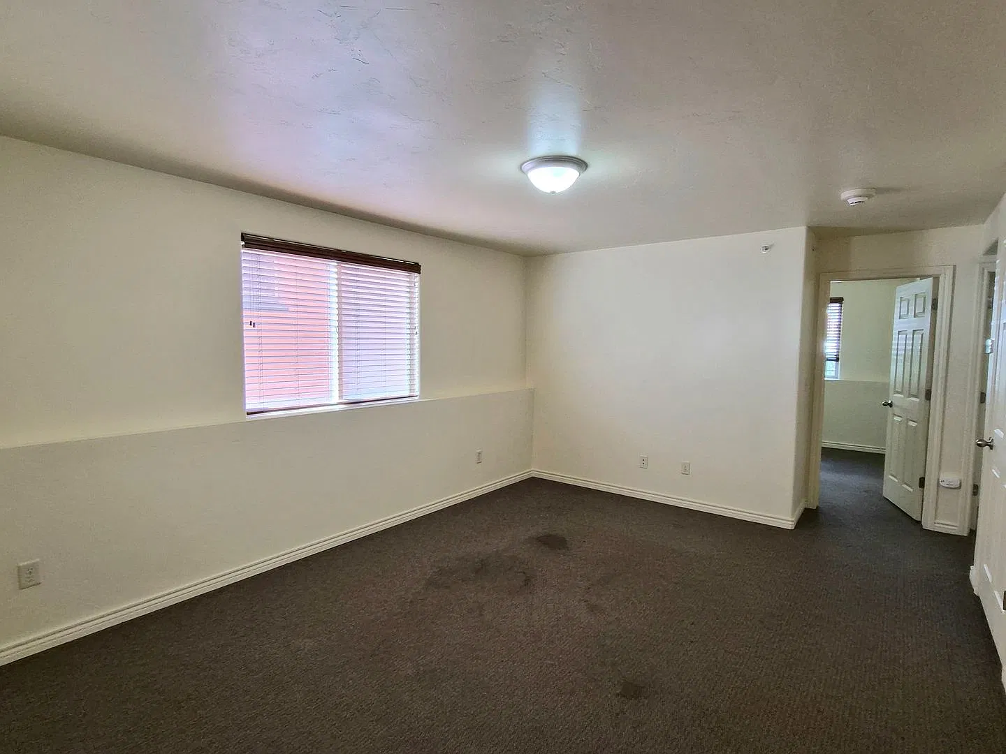 1115 Belford Avenue — Photo 3