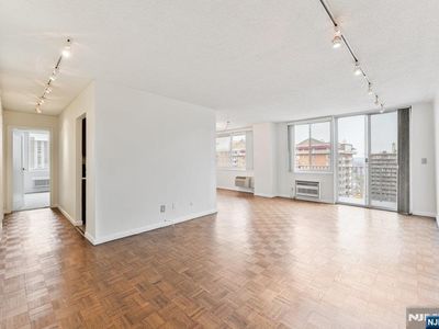 160 Overlook Ave, Hackensack, NJ, 07601
