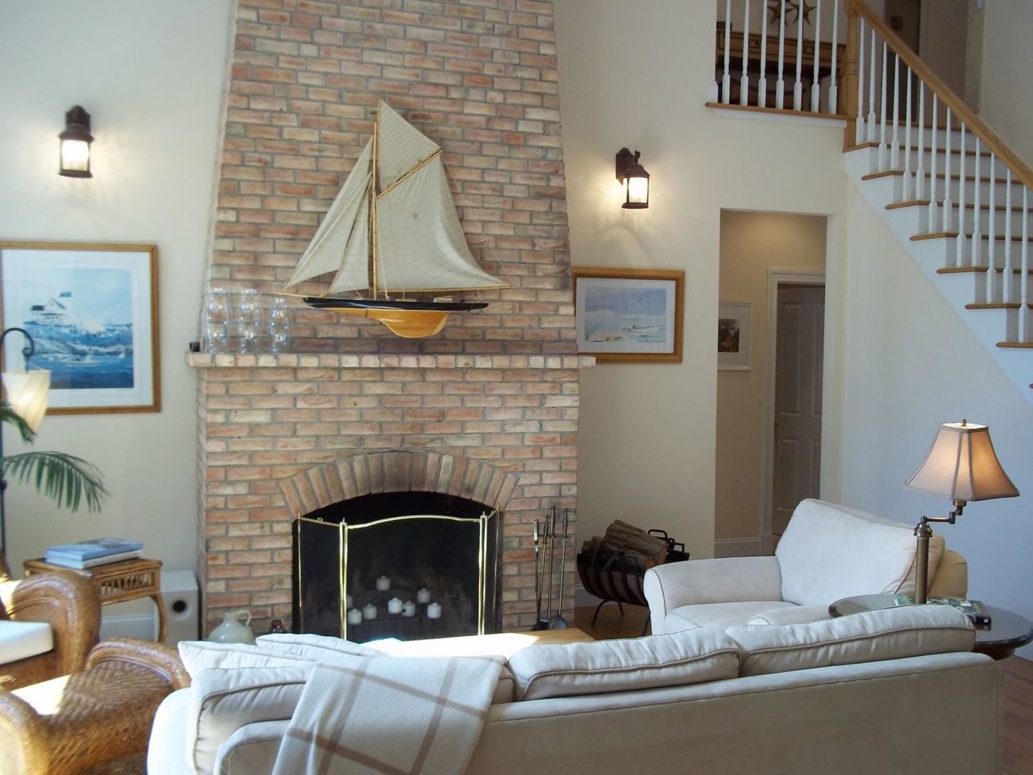 liviing room with wb fireplace