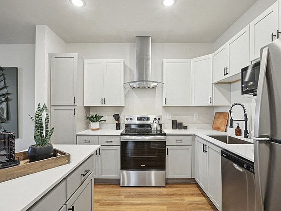 2nd image of 3702 Signature Ln #2211-106
