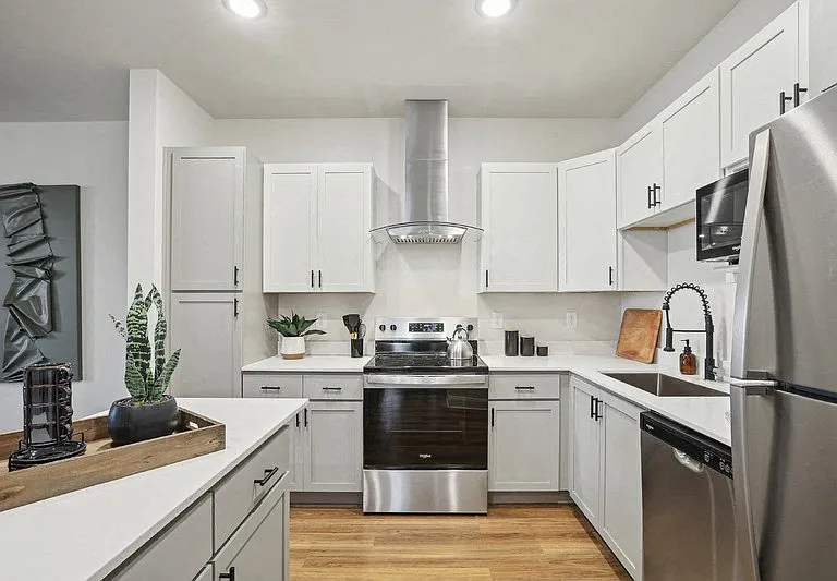Elevate Rocky River — Photo 2