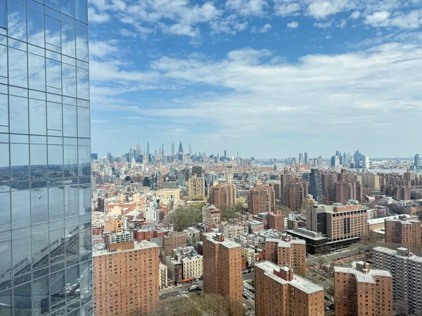 252 South Street image 1 of 10