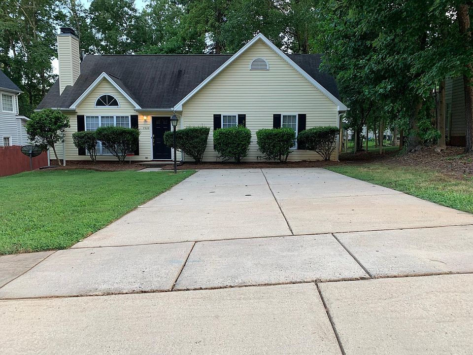 1st image of 7525 Claymont Dr