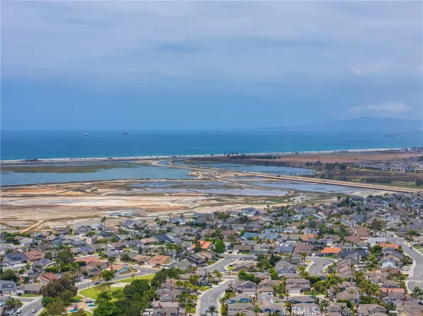 17661 Still Harbor Ln, Huntington Beach, CA 92647