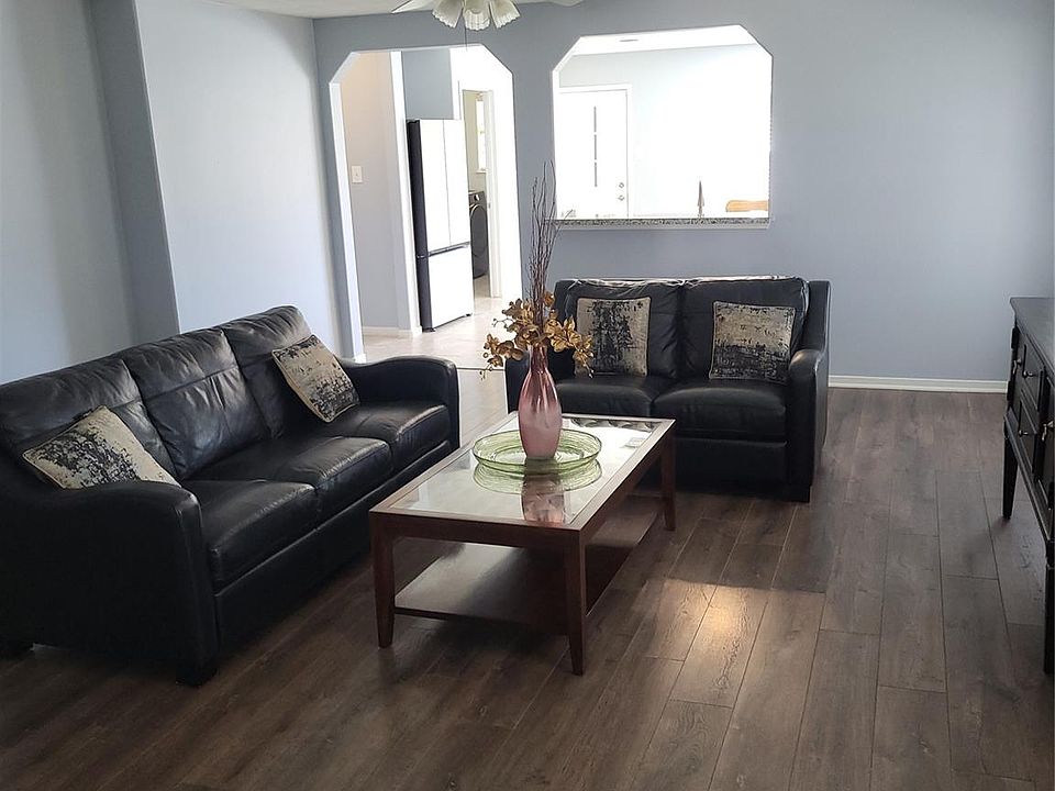 1st image of 727 Slate Valley Ln