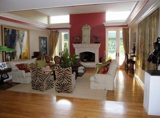 10100 Hidden Pl, Pinecrest, FL 33156