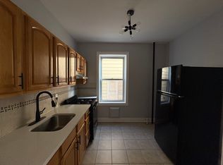 160 Avenue C #4, Bayonne, NJ 07002