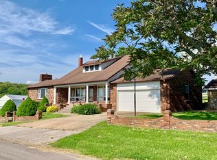 3980 Stairstep Rd, Mountain Grove, MO 65711