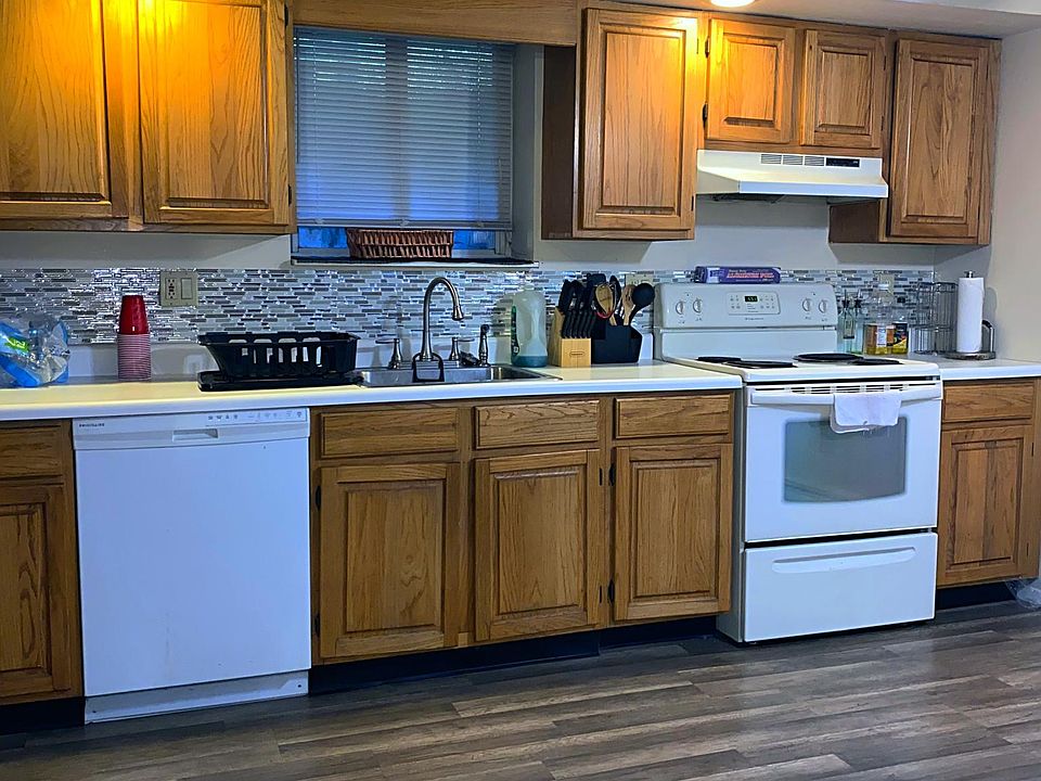 1st image of 115 N Titmus Dr