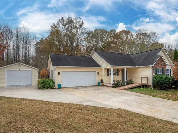 158 Winchester Rd, Advance, NC 27006