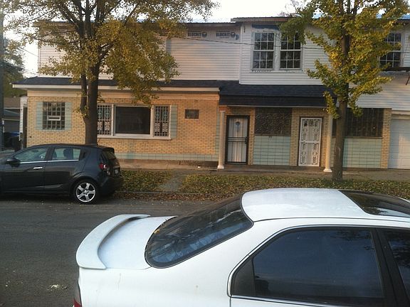2nd image of 8158 S King Dr Unit 1