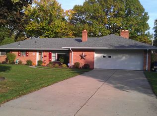 2003 E Crest Dr, Toledo, OH 43614