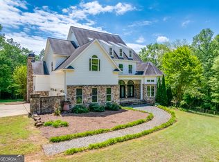 181 Creekside Dr, Pendergrass, GA 30567