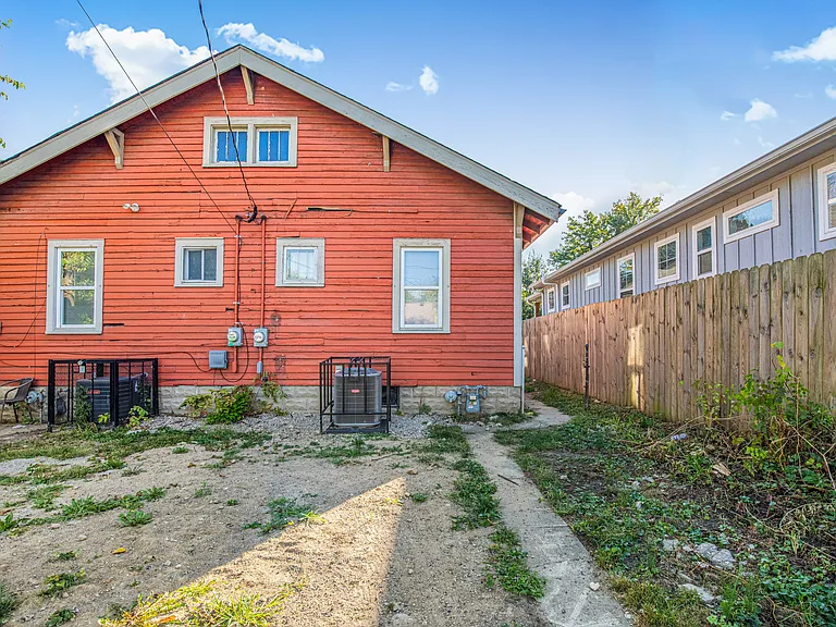 318 Jefferson Ave — Photo 31