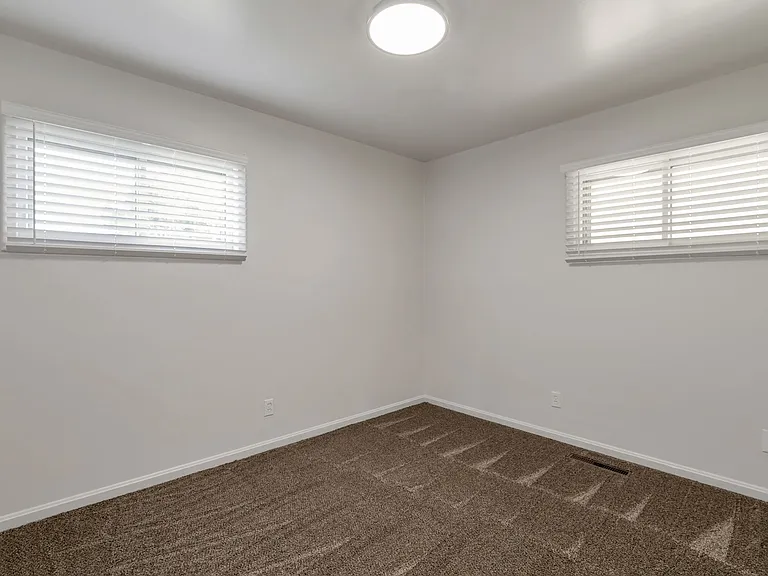 2184 N 2000 W — Photo 7