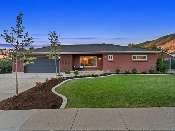 555 E Pages Ln, Centerville, UT 84014