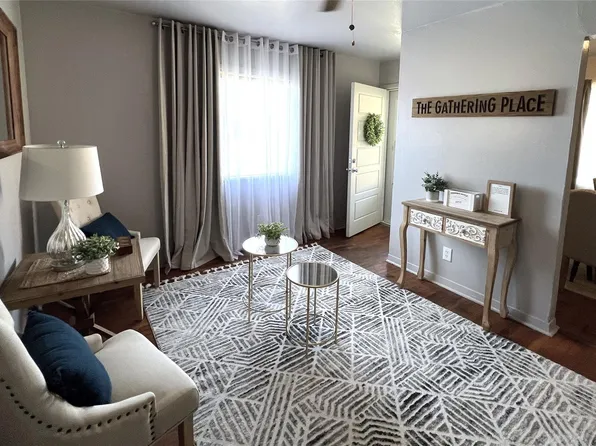 519 S Martin Luther King Jr Blvd, Elgin, TX 78621