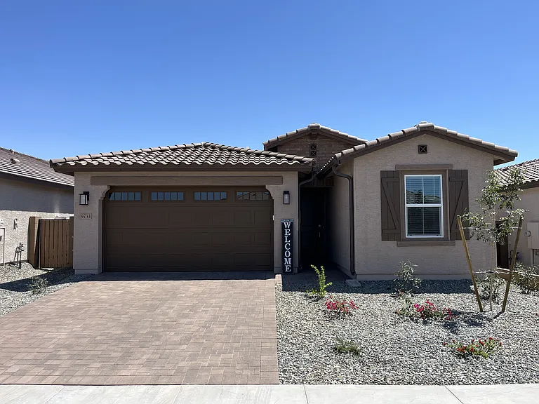9733 W Flower St — Photo 10