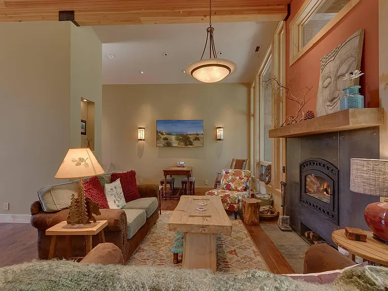 365 Fairway Dr — Photo 6