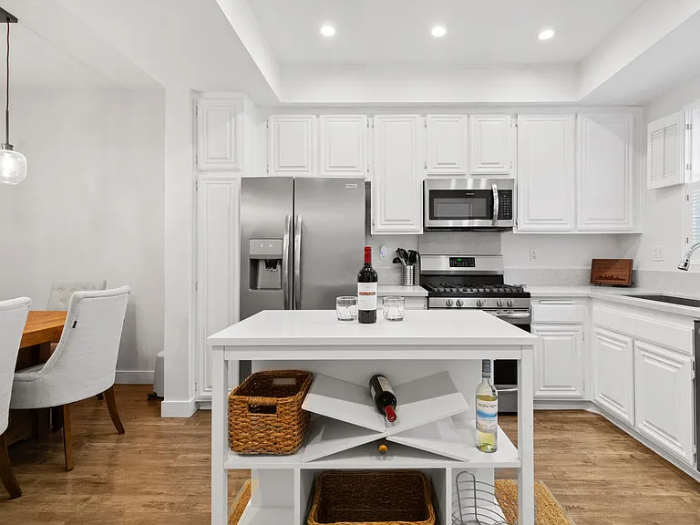 8687 Falmouth Ave #103 — Photo 5