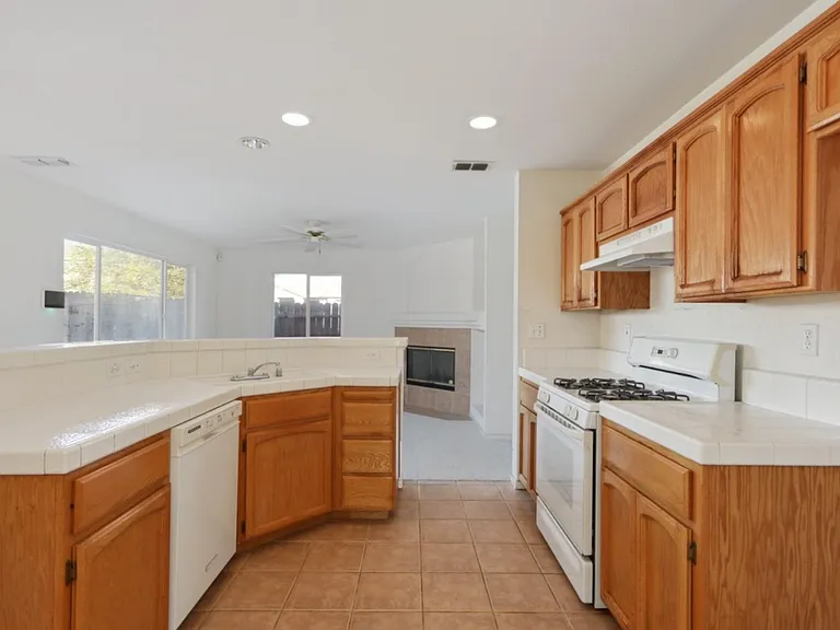 9157 Brown Rd #1 — Photo 6