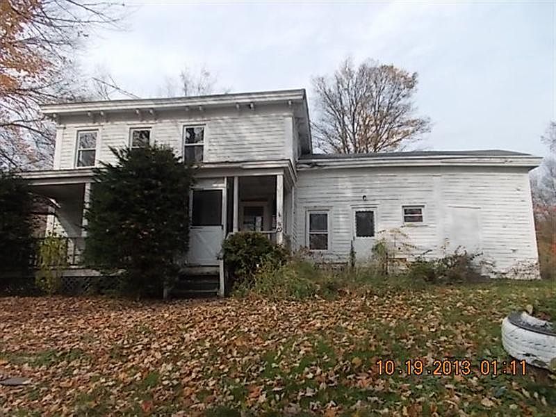 1st image of 19 Pickett Dr