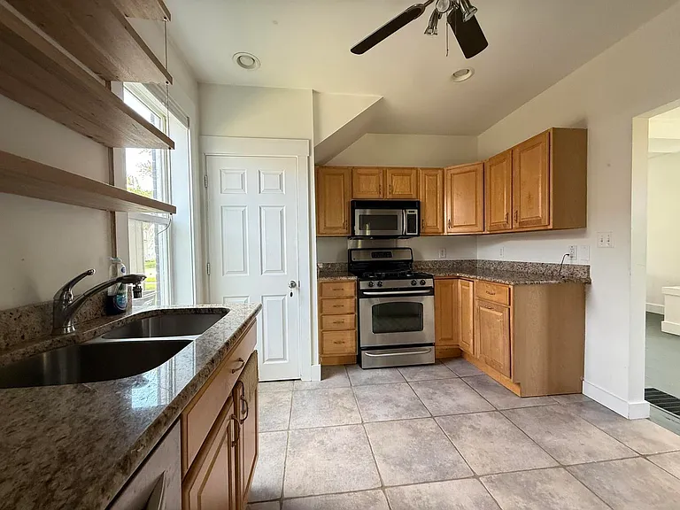 614 Magnolia St — Photo 23