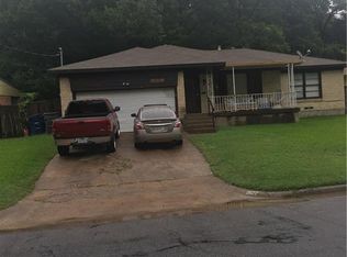 2622 Santa Cruz Dr, Dallas, TX 75227