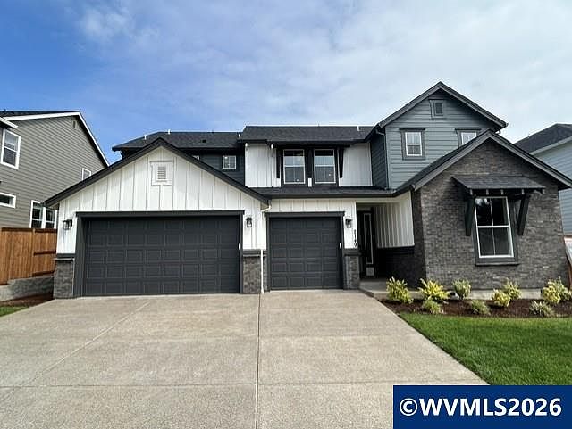 1st image of 2149 Veneta Ave S
