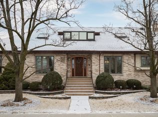 6200 Hawthorne St, Rosemont, IL 60018