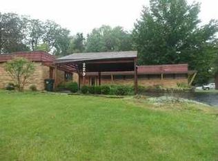 229 Fleming Rd, Cincinnati, OH 45215