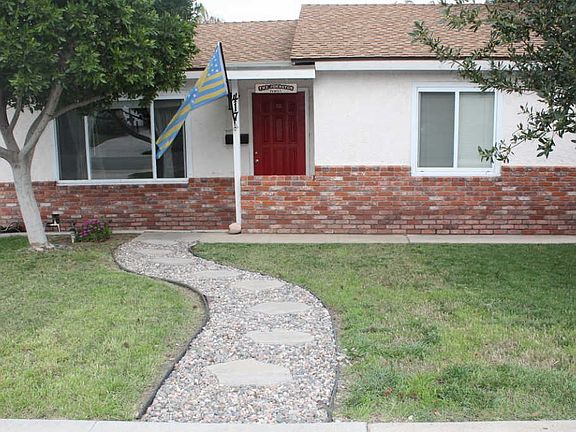 2nd image of 417 N Cuyamaca St N