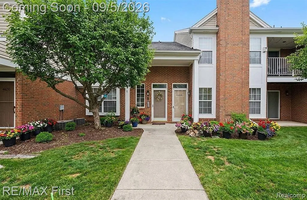 2 bed, 2.0 bath, 1285 sqft, $1,650 — Photo 1