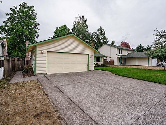 3rd image of 15915 NE 1st Cir