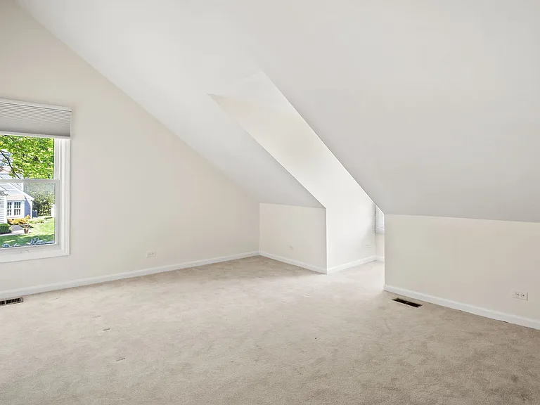 59 Whittington Crse — Photo 17