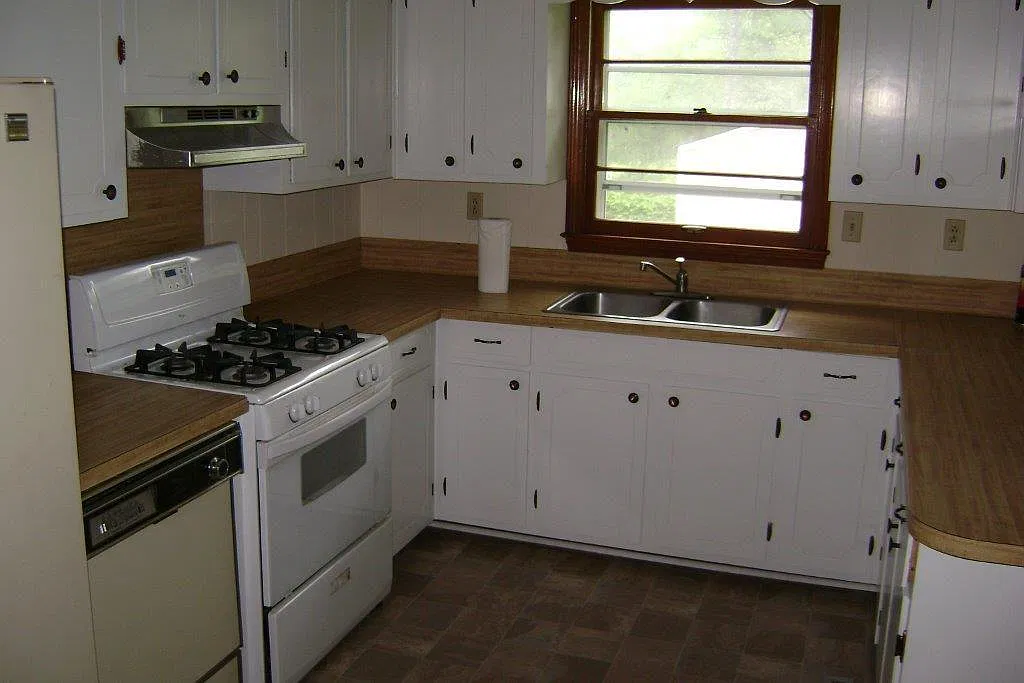 3 bed, 1316 sqft, $1,700 — Photo 3