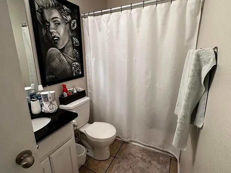 892 W Vanderbilt St #1A — Photo 9