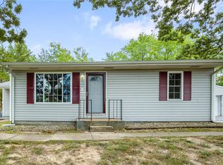 716 S Mill St, Festus, MO 63028