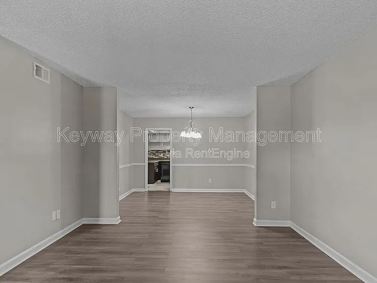 2918 Arrowhead Dr — Photo 6