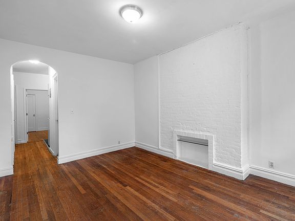 3rd image of 148 W 10th St APT 3A