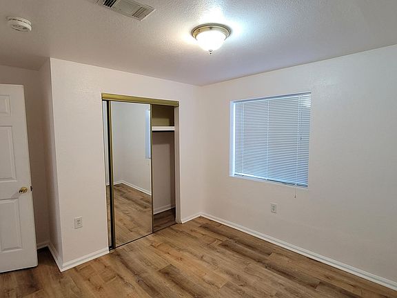 4th image of 15 Gennessee St #A