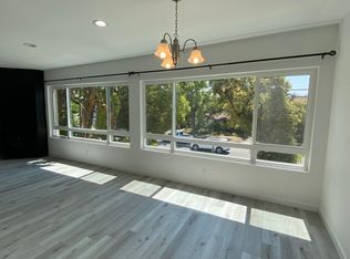 10823 Camarillo St, North Hollywood, CA 91601