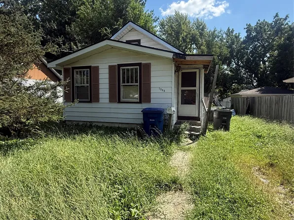 1308 Lewis Ave, Des Moines, IA 50315
