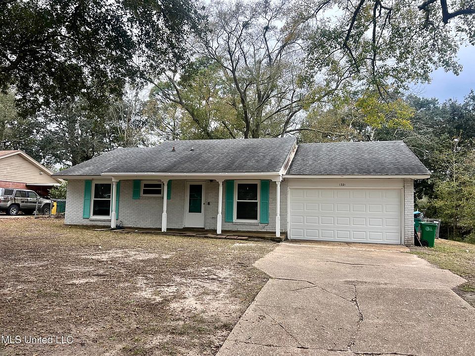 1st image of 1221 Wellington Ln