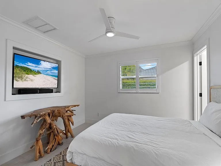 4601 Sunset Dr — Photo 44