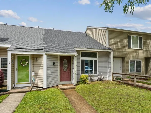 145 Greendale Rd, Virginia Beach, VA 23452